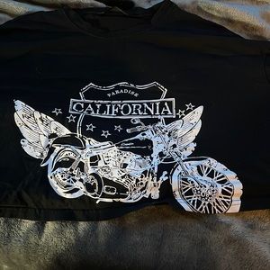 Cropped black shirt short sleeve